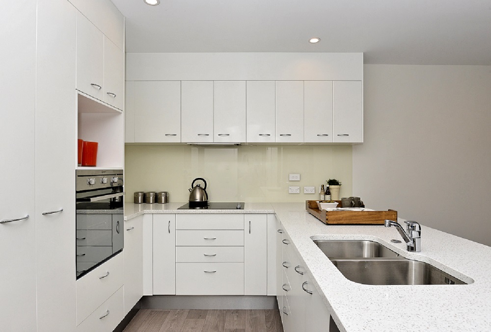 Uniquartz White Snow Installed